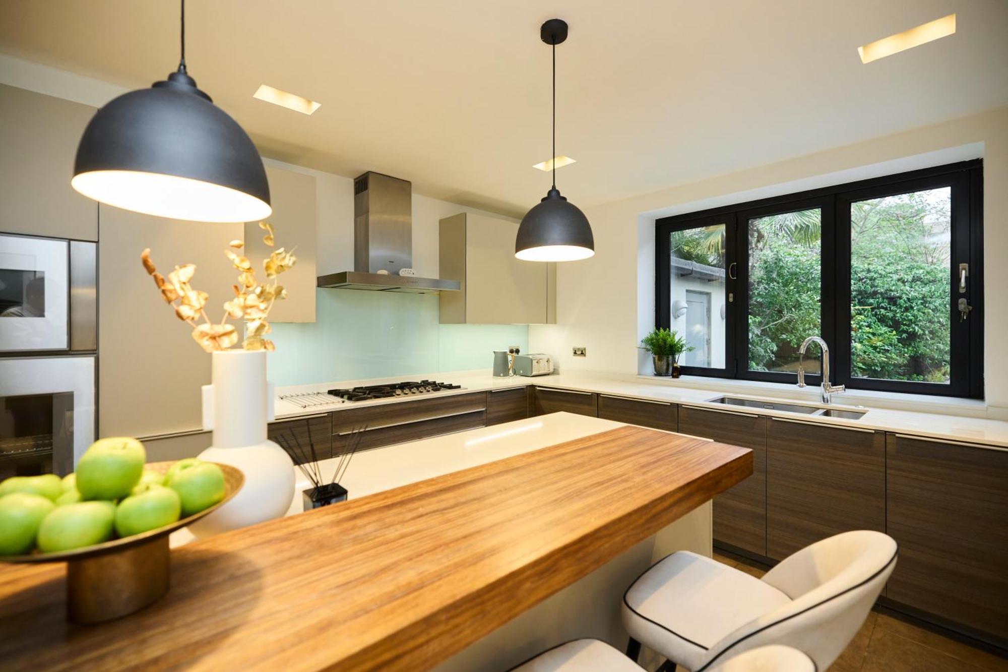 The South Hampstead Hideaway - Stylish 6bdr Londra